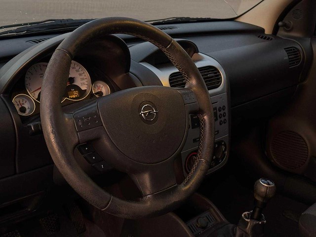 Opel corsa 1.2-16v silverline 2006 | 40-sn-sx - afbeelding 18 van  27