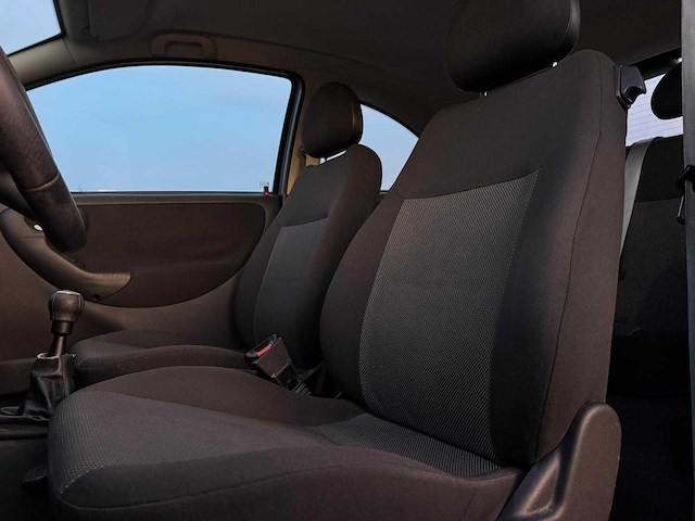 Opel corsa 1.2-16v silverline 2006 | 40-sn-sx - afbeelding 10 van  27