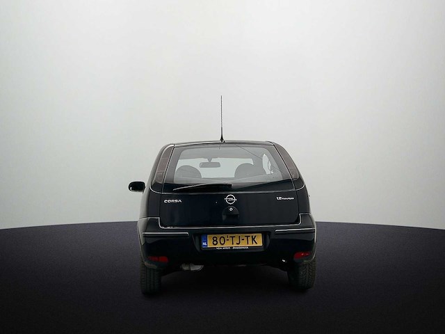 Opel corsa 1.2-16v silverline 2006 - afbeelding 16 van  18