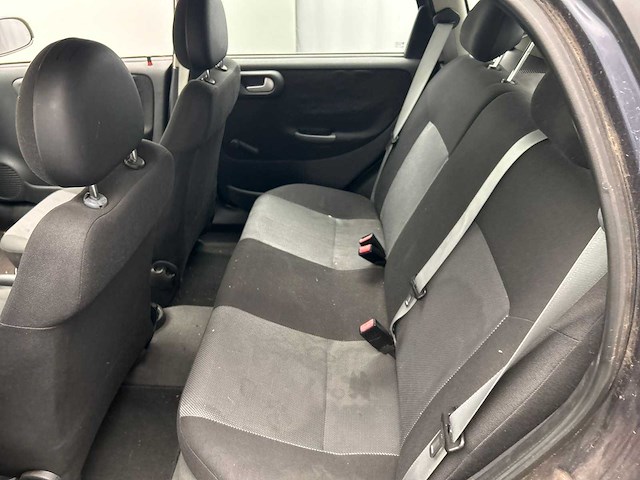 Opel corsa 1.2-16v silverline 2006 - afbeelding 8 van  18