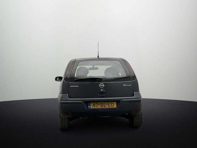 Opel corsa 1.2-16v silverline 2006 - afbeelding 16 van  18
