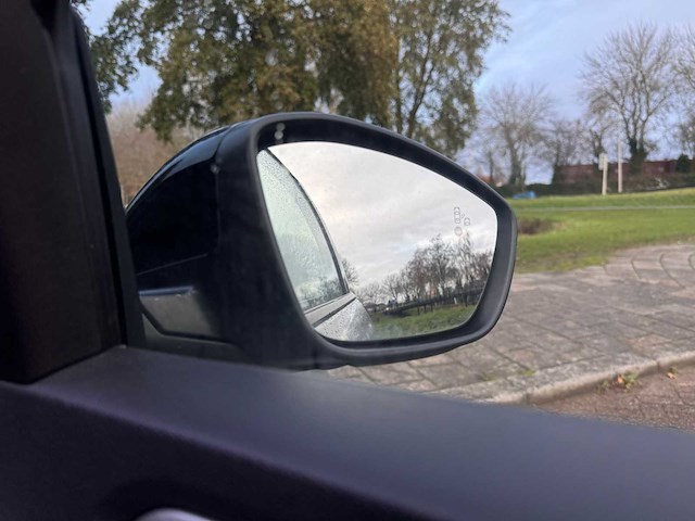 Opel corsa 1.2 gs line; h-264-dt - afbeelding 5 van  16