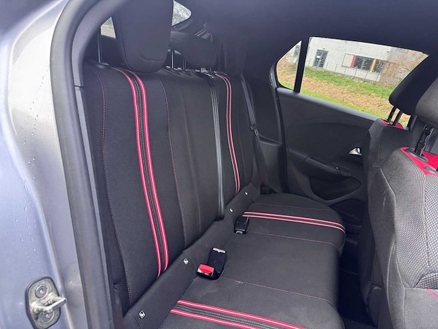 Opel corsa 1.2 gs line; h-266-dt - afbeelding 8 van  16