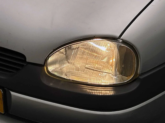 Opel corsa 1.2i-16v strada 1999 | xs-vn-48 - afbeelding 2 van  32