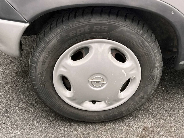 Opel corsa 1.2i-16v strada 1999 | xs-vn-48 - afbeelding 14 van  32