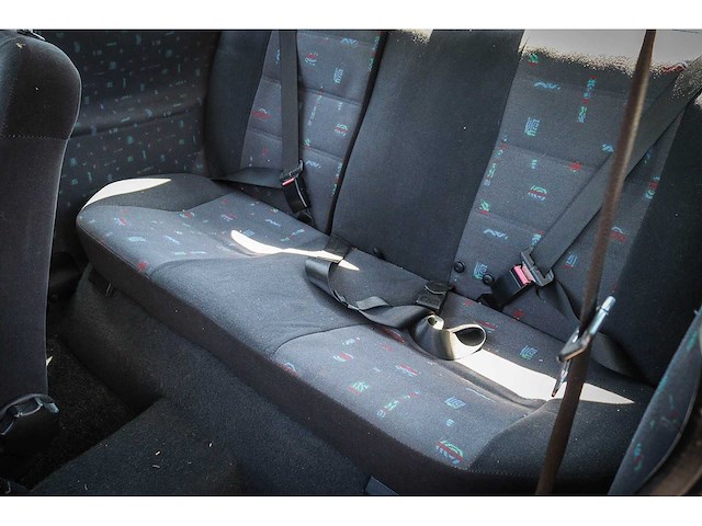 Opel corsa 1.2i-16v strada 68-dg-fh - afbeelding 3 van  12