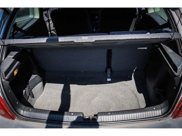 Opel corsa 1.2i-16v strada 68-dg-fh - afbeelding 4 van  12