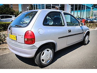 Opel corsa 1.2i-16v strada 68-dg-fh - afbeelding 7 van  12