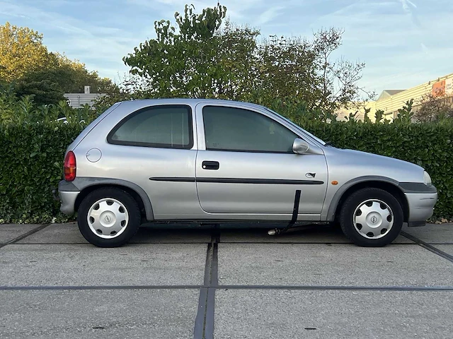 Opel corsa 1.2i-16v strada | zf-sz-53 - afbeelding 9 van  22