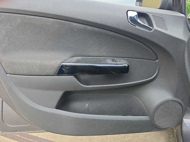 Opel corsa 1.3 cdti ecoflex s/s 111 edition 2011 | 48-nzn-5 - afbeelding 18 van  29