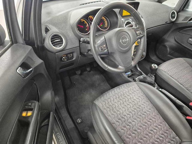 Opel corsa 1.3 cdti ecoflex s/s cosmo 2011 | 44-slj-3 - afbeelding 15 van  21