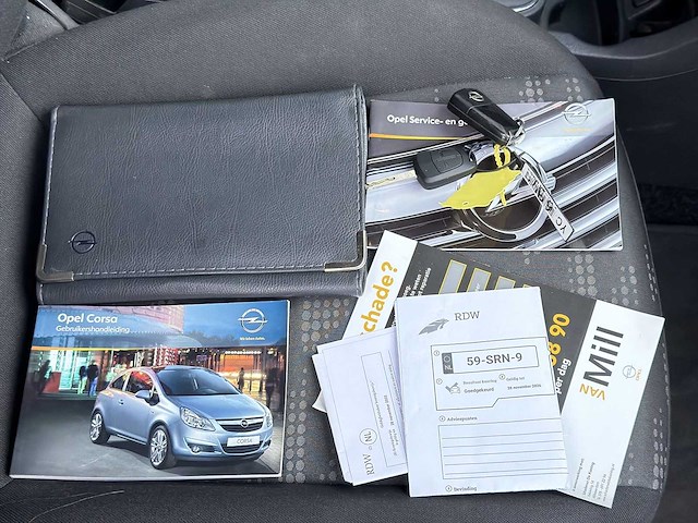 Opel corsa 1.3 cdti ecoflex s/s cosmo 2011 | 59-srn-9 - afbeelding 11 van  17