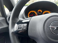 Opel corsa 1.4 16v '111' edition, 79-ldp-5 - afbeelding 2 van  19