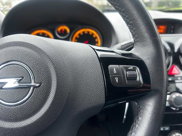 Opel corsa 1.4 16v '111' edition, 79-ldp-5 - afbeelding 3 van  19