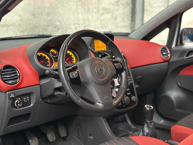 Opel corsa 1.4-16v 111 edit.lpg 87pk 2010, 44-lhz-3 - afbeelding 12 van  32