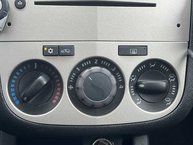 Opel corsa 1.4-16v business 2007 | 02-xp-jx - afbeelding 8 van  23