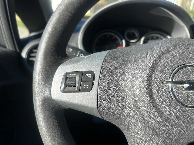 Opel corsa 1.4 16v business, 59-hdk-3 - afbeelding 8 van  17