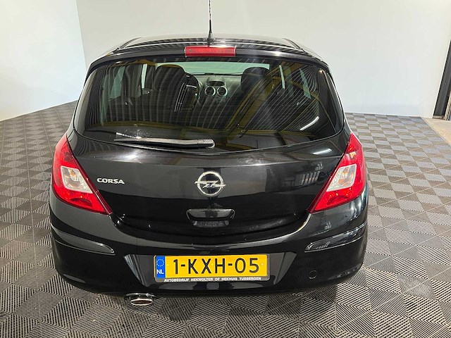Opel corsa 1.4-16v cosmo, 1-kxh-05 - afbeelding 4 van  5