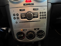 Opel corsa 1.4-16v cosmo, 1-kxh-05 - afbeelding 7 van  18