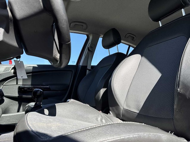 Opel corsa 1.4-16v cosmo 2007 | 28-tz-vk - afbeelding 17 van  23