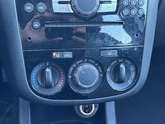 Opel corsa 1.4-16v cosmo 2007 | 91-tz-vk - afbeelding 14 van  28