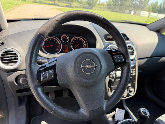 Opel corsa 1.4-16v cosmo, 93-zp-xn - afbeelding 4 van  4