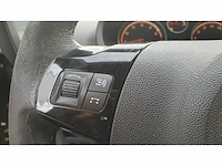 Opel corsa 1.4-16v cosmo, 95-ghd-8 - afbeelding 2 van  14