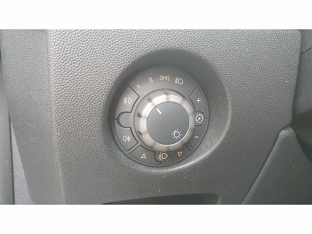 Opel corsa 1.4-16v cosmo, 95-ghd-8 - afbeelding 3 van  14