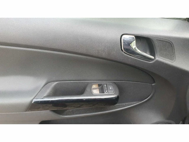 Opel corsa 1.4-16v cosmo, 95-ghd-8 - afbeelding 5 van  14
