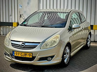 Opel corsa 1.4-16v cosmo , 97-gjh-9 - afbeelding 1 van  8