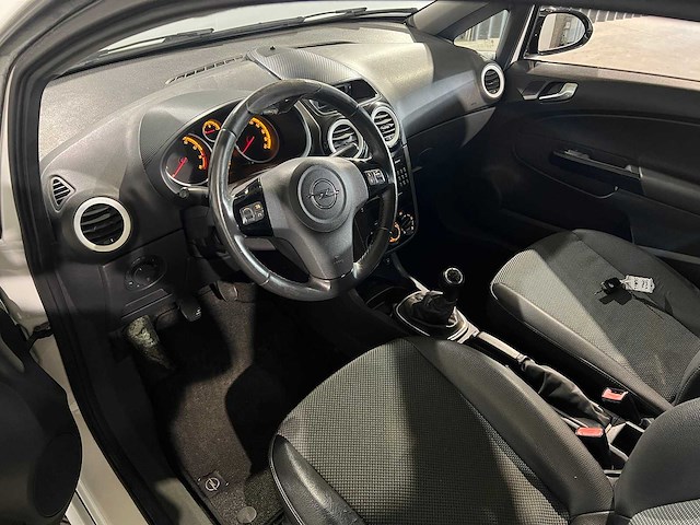 Opel corsa 1.4-16v edition, sz-865-l - afbeelding 16 van  16