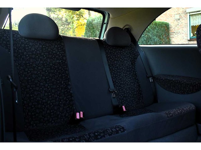 Opel corsa 1.4-16v elegance 2002 - afbeelding 7 van  18