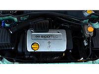 Opel corsa 1.4-16v elegance 2002 - afbeelding 8 van  18