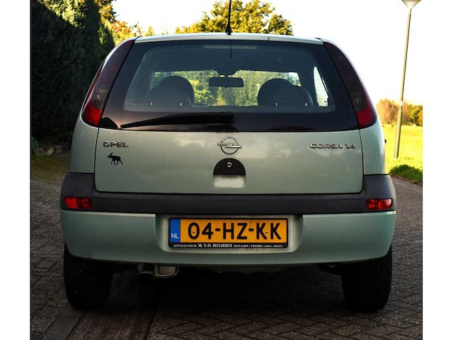 Opel corsa 1.4-16v elegance 2002 - afbeelding 16 van  18