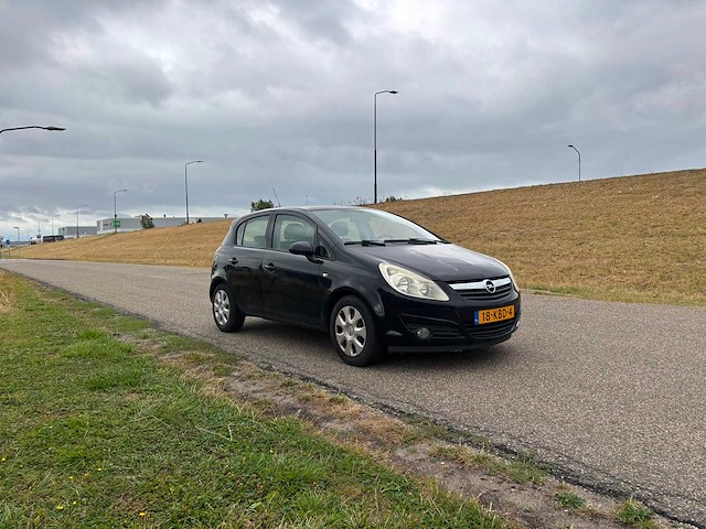 Opel corsa 1.4-16v enjoy | 18-kbd-4 i - afbeelding 4 van  9