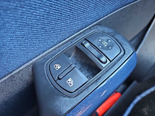 Opel corsa 1.4-16v enjoy 2007 | jb-464-x - afbeelding 4 van  21