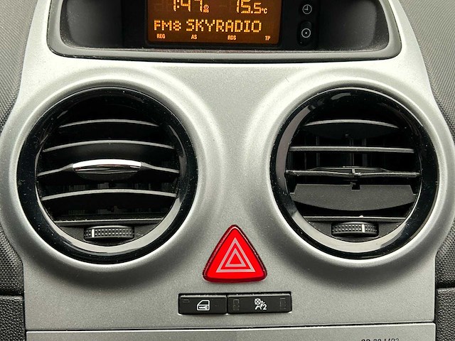 Opel corsa 1.4-16v enjoy 2008 | 42-gxs-5 - afbeelding 14 van  21