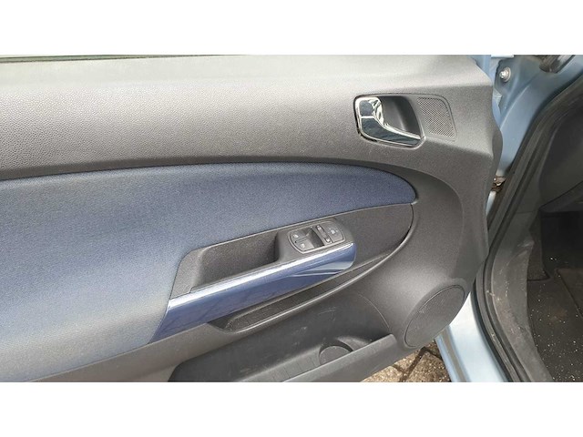 Opel corsa 1.4 16v enjoy, 98-glj-7 - afbeelding 9 van  10