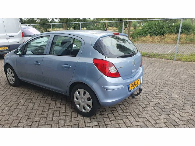 Opel corsa 1.4 16v enjoy, 98-glj-7 - afbeelding 5 van  10
