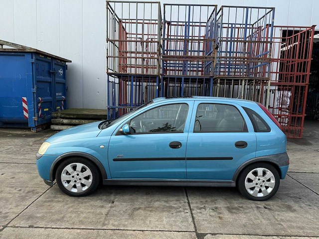 Opel corsa 1.4 16v sport, 38-js-xt - afbeelding 3 van  9