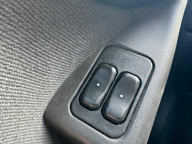 Opel corsa 1.4 16v sport, 38-js-xt - afbeelding 9 van  9