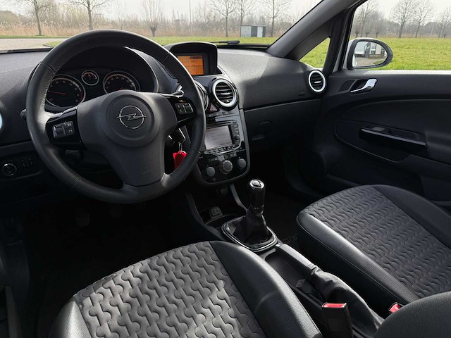 Opel corsa 1.4 turbo cosmo, zv-766-f - afbeelding 11 van  14
