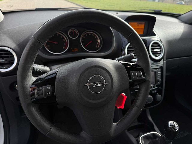 Opel corsa 1.4 turbo cosmo, zv-766-f - afbeelding 7 van  14