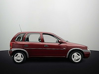 Opel corsa 1.4i gls 1996 | pv-jf-48 - afbeelding 2 van  32