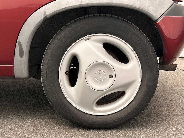Opel corsa 1.4i gls 1996 | pv-jf-48 - afbeelding 13 van  13