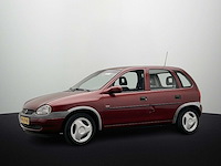 Opel corsa 1.4i gls 1996 | pv-jf-48 - afbeelding 28 van  32