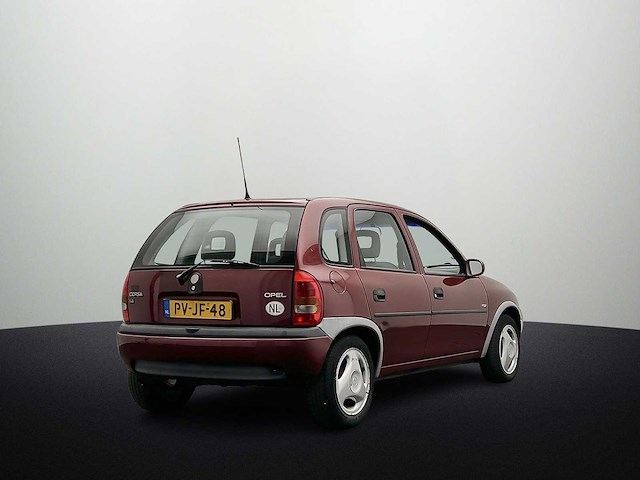Opel corsa 1.4i gls 1996 | pv-jf-48 - afbeelding 31 van  32