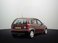Opel corsa 1.4i gls 1996 | pv-jf-48 - afbeelding 31 van  32