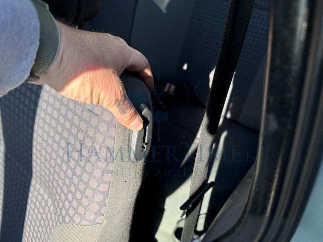 Opel corsa 1.4i xep 16v essentia easytronic 90 at, 2003 - afbeelding 11 van  25