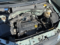 Opel corsa 1.4i xep 16v essentia easytronic 90 at, 2003 - afbeelding 14 van  25